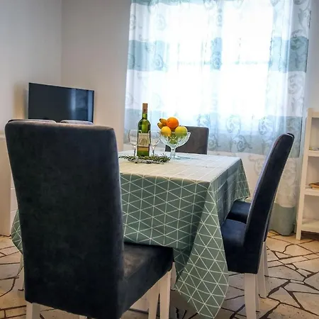 As - Big And Modern Apartament Supetar