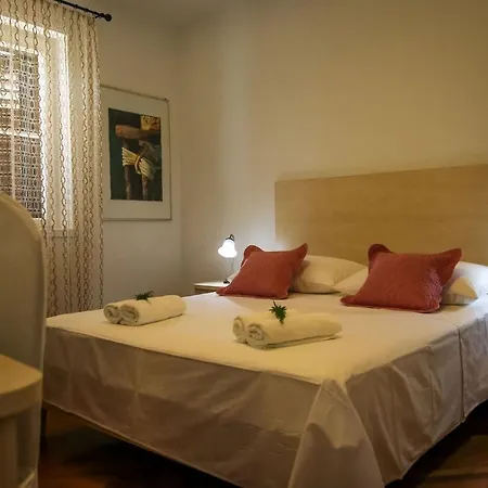 As - Big And Modern Apartament Supetar